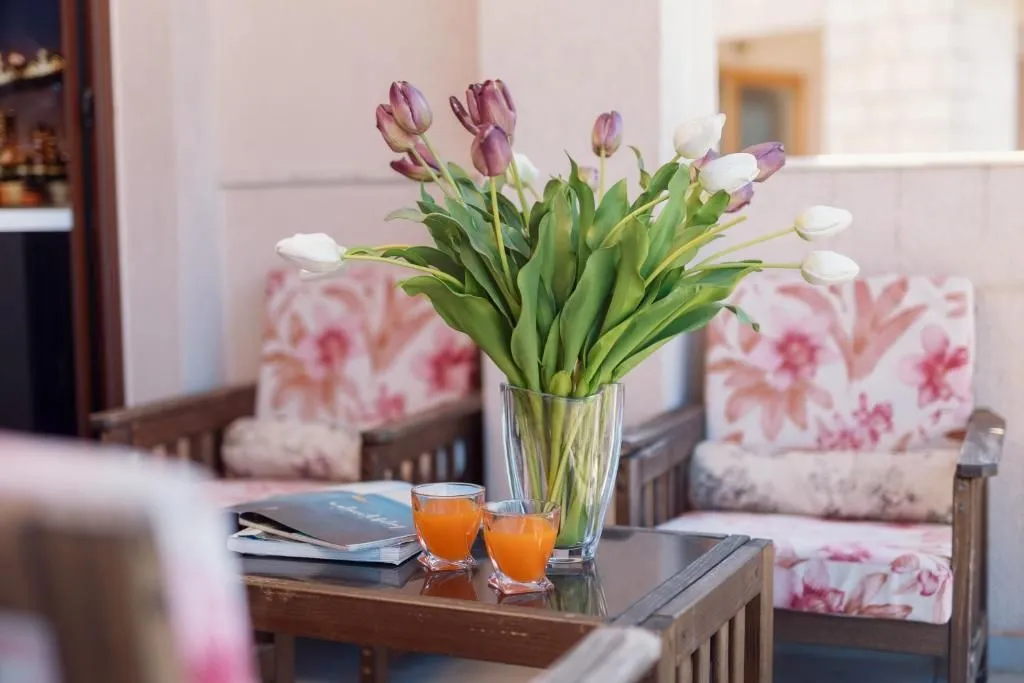 Rent, two bedroom apartment, 57m², Dobrota, Kotor