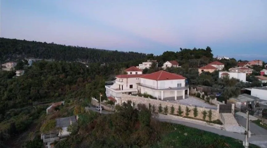 Prodaja, kuća, 175m², Meterizi, Ulcinj