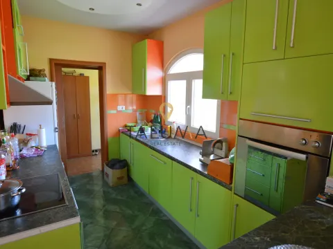 Prodaja, kuća, 180m², Donja Gorica, Podgorica - image 5