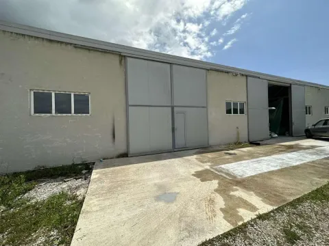 Rent, office space, 450m², Kotor, Crna Gora - image 2