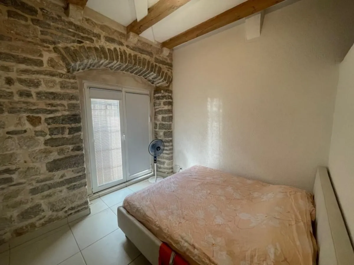 Prodaja, jednosoban stan, 40m², Prčanj, Kotor