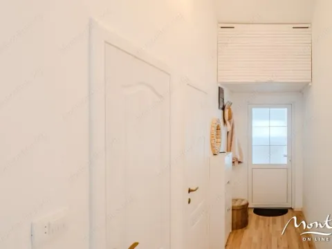 Prodaja, jednosoban stan, 50m², Muo, Kotor - image 19