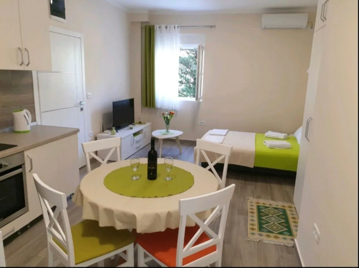 Rent, studio apartment, 32m², Seljanovo, Tivat