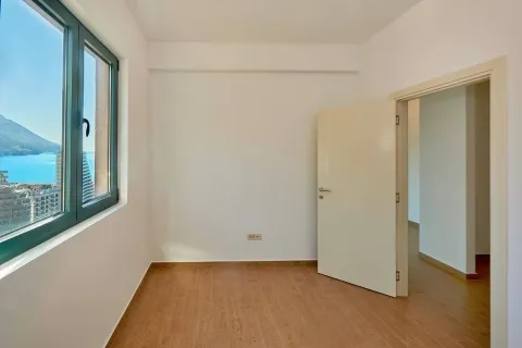 Sale, one bedroom apartment, 51m², Bečići, Budva - image 5