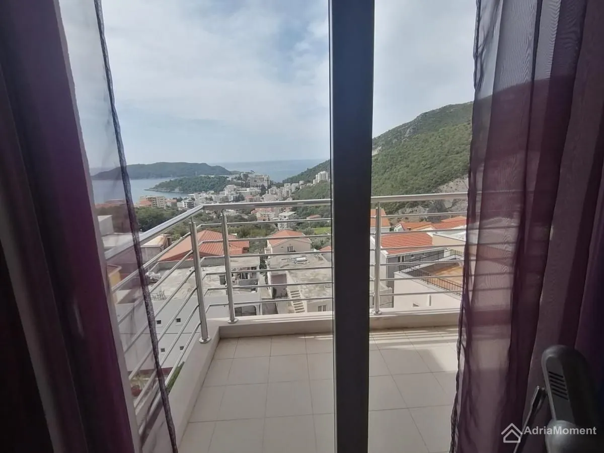 Sale, two bedroom apartment, 98m², Bečići, Budva