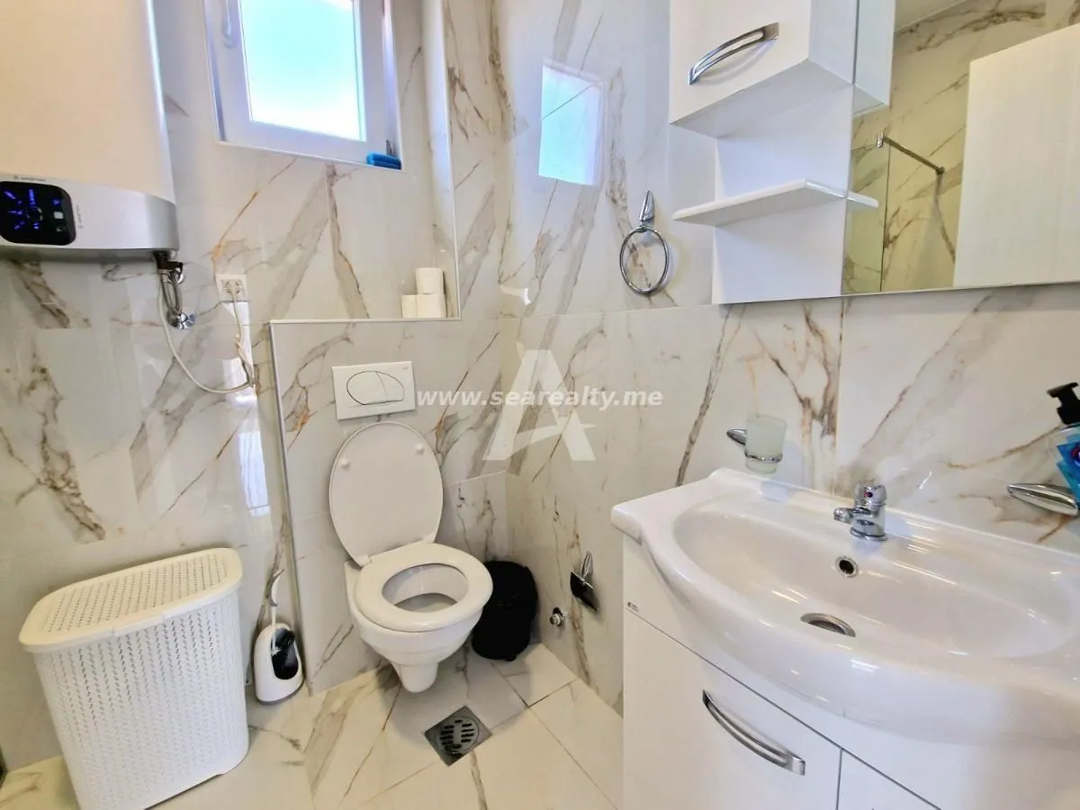 Rent, house, 300m², Krimovica, Kotor