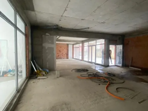 Izdavanje, poslovni prostor, 150m², Ljubović, Podgorica - image 5