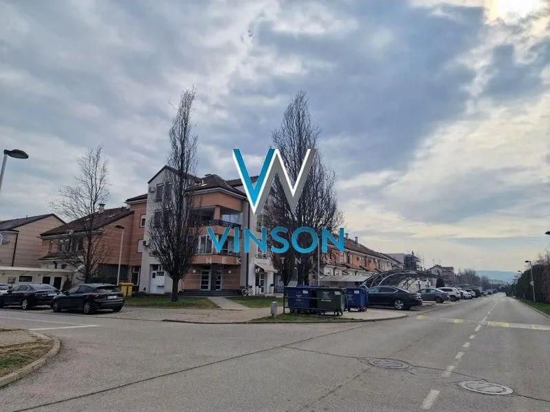Prodaja, kuća, 253m², Lipov gaj, Novi Sad Sve Podlokacije