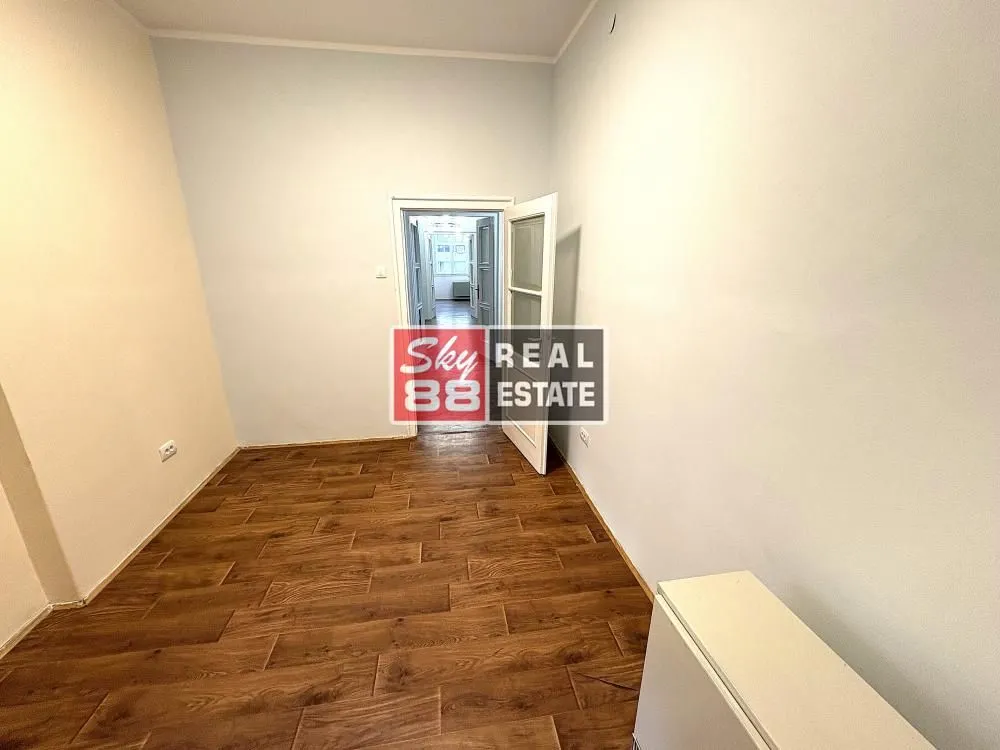 Rent, four bedroom apartment, 110m², Vračar Sve Podlokacije, Beograd