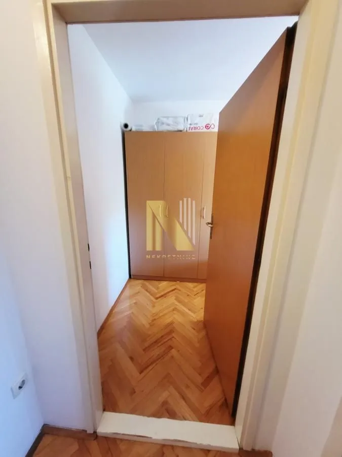 Prodaja, dvosoban stan, 67m², Novo naselje, Novi Sad