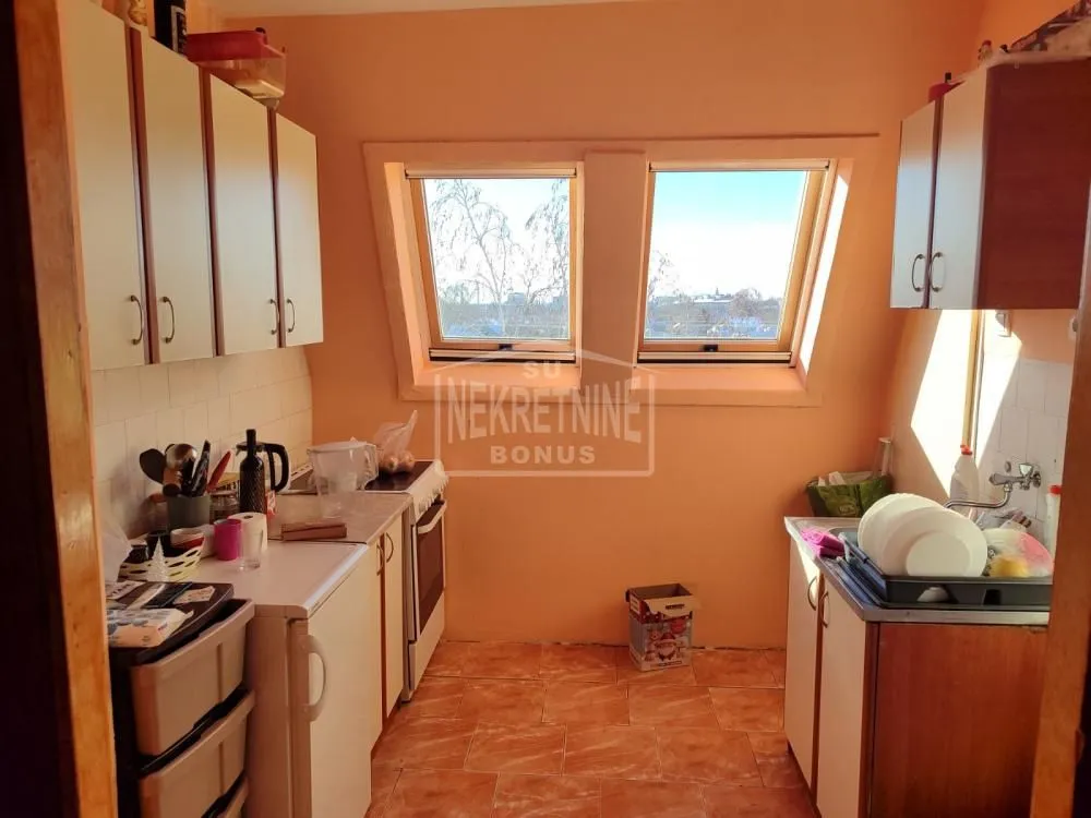 Prodaja, dvosoban stan, 54m², Mali Radanovac, Subotica