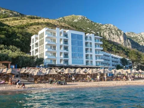 Rent, two bedroom apartment, 93m², Sutomore, Bar - image 2