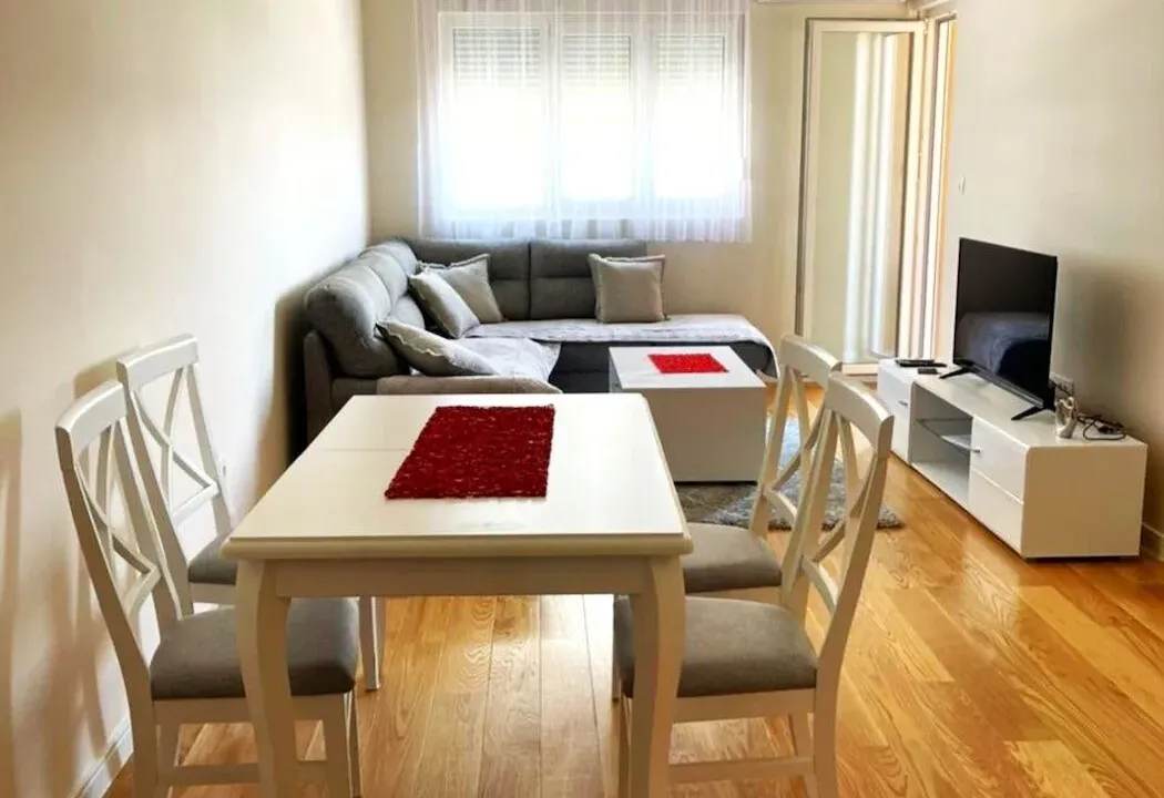 Rent, apartment, 47m², Central Point, Podgorica