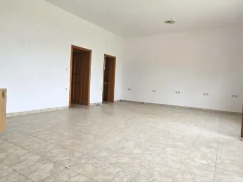Izdavanje, poslovni prostor, 60m², Futog, Novi Sad Sve Podlokacije - image 6