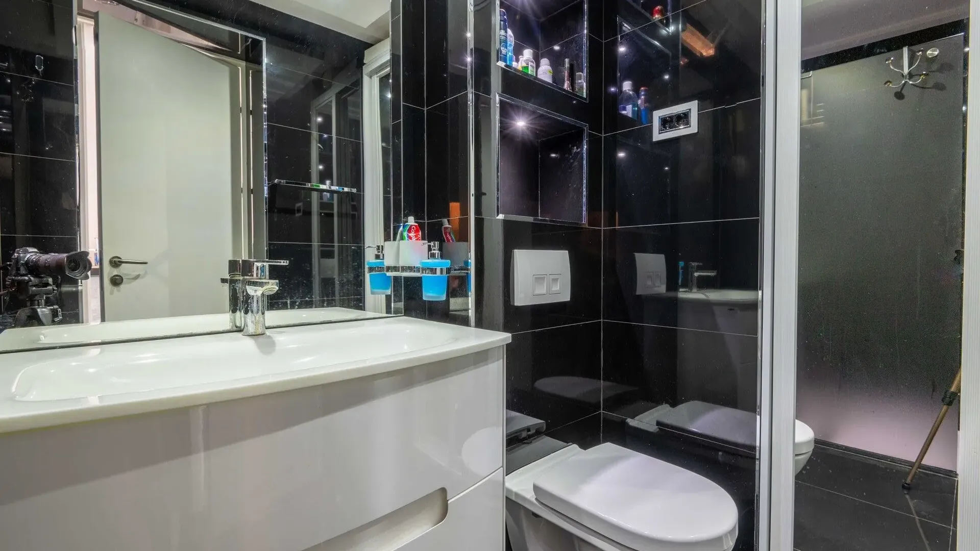 Sale, two bedroom apartment, 104m², Tre Canne, Budva