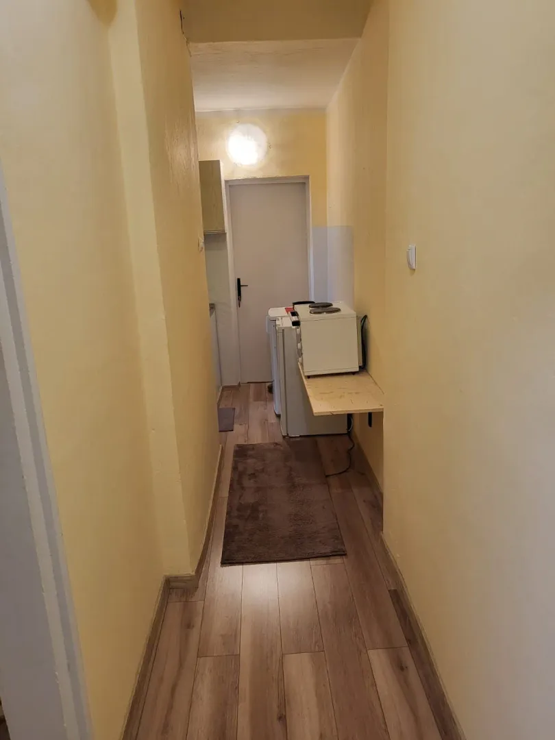 Izdavanje, dvosoban stan, 40m², Podgorica, Crna Gora