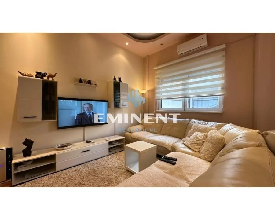 Izdavanje, stan, 38m², Stari Grad, Beograd