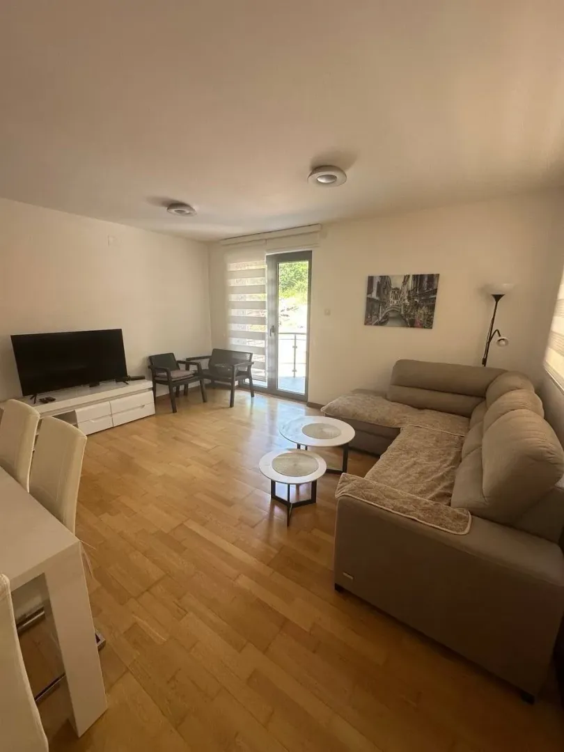 Prodaja, dvosoban stan, 66m², Pržno, Budva