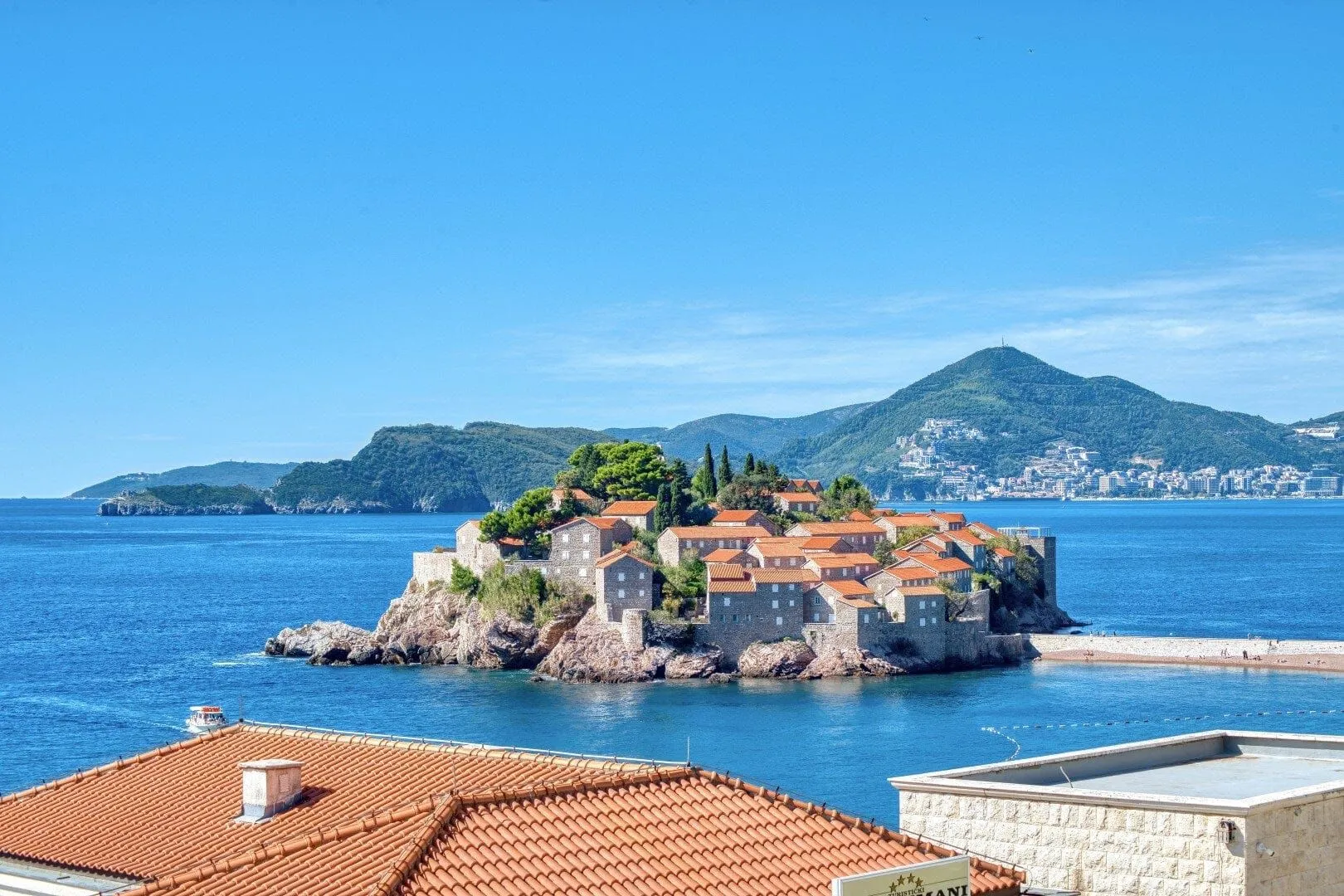 Sale, two bedroom apartment, 117m², Sveti Stefan, Budva