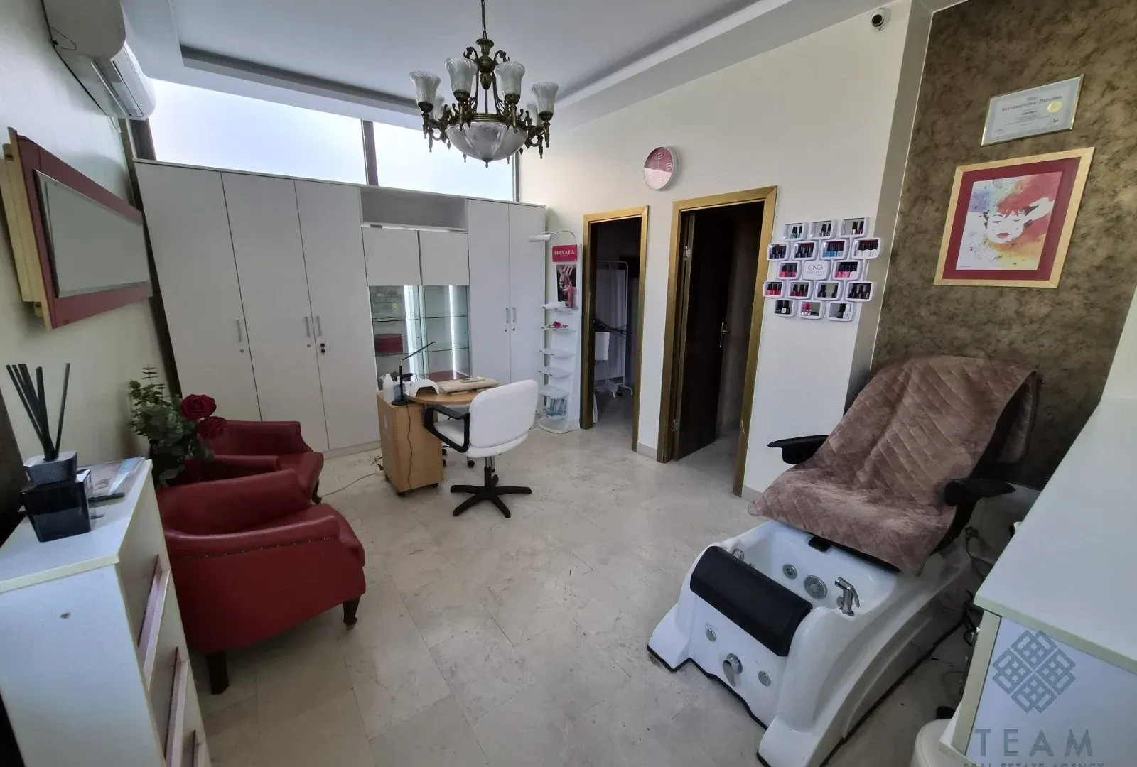 Sale, office space, 60m², Pejton, Podgorica