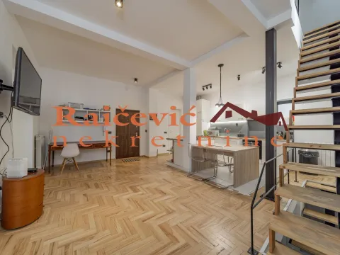 Prodaja, kuća, 204m², Stari Grad, Beograd - image 7