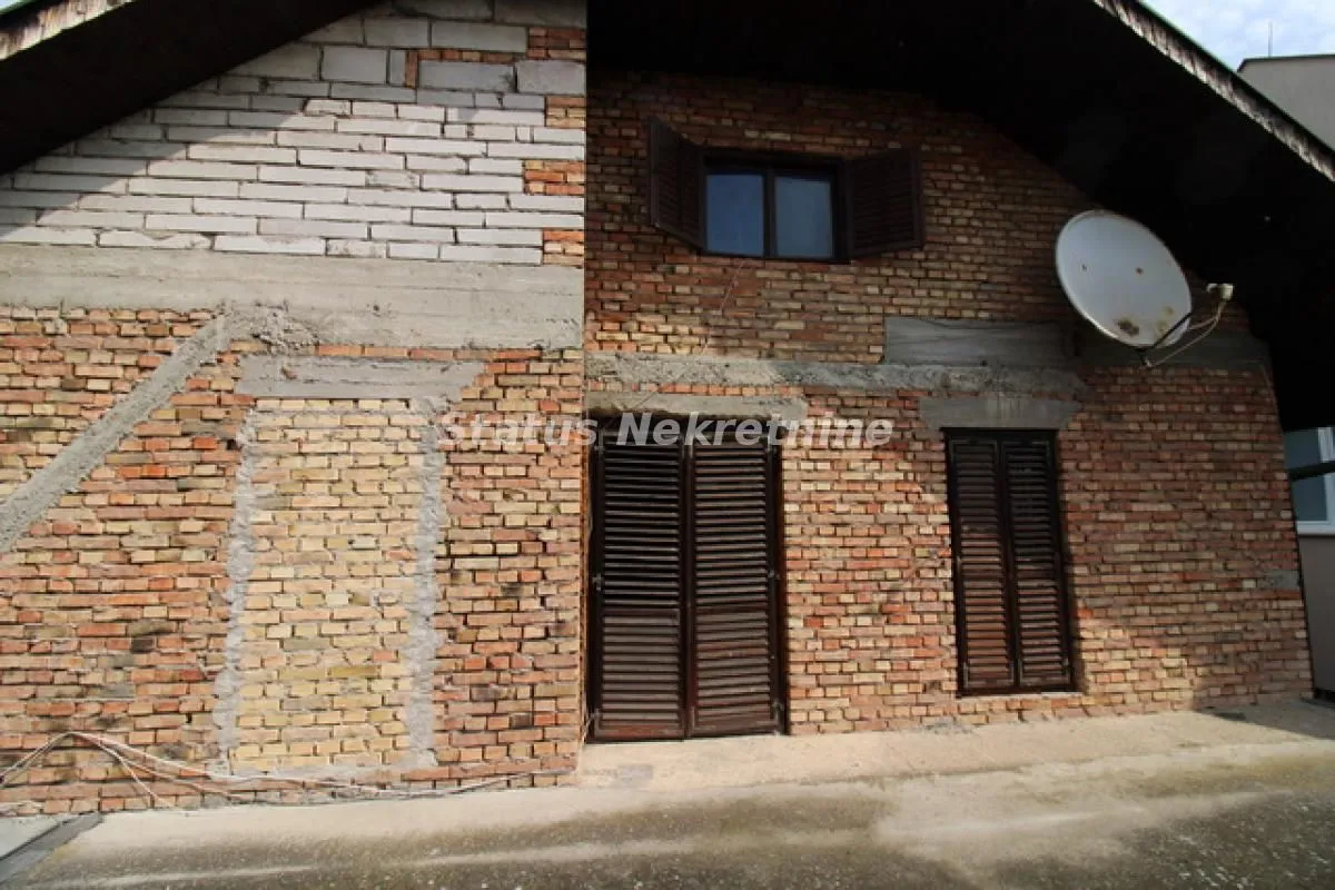 Prodaja, kuća, 416m², Sremska Mitrovica, Srbija