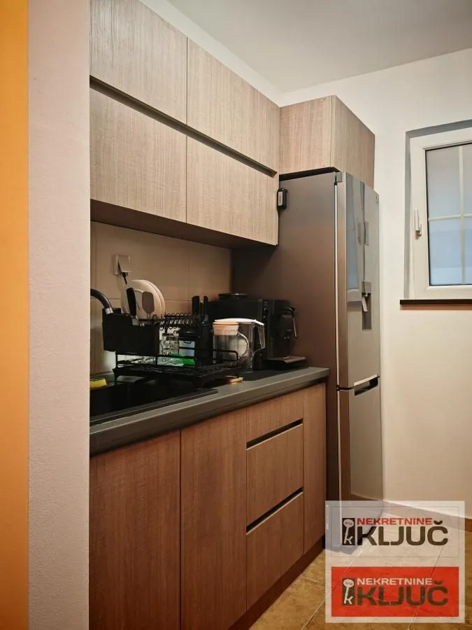 Prodaja, dvosoban stan, 50m², Grbavica, Novi Sad Sve Podlokacije