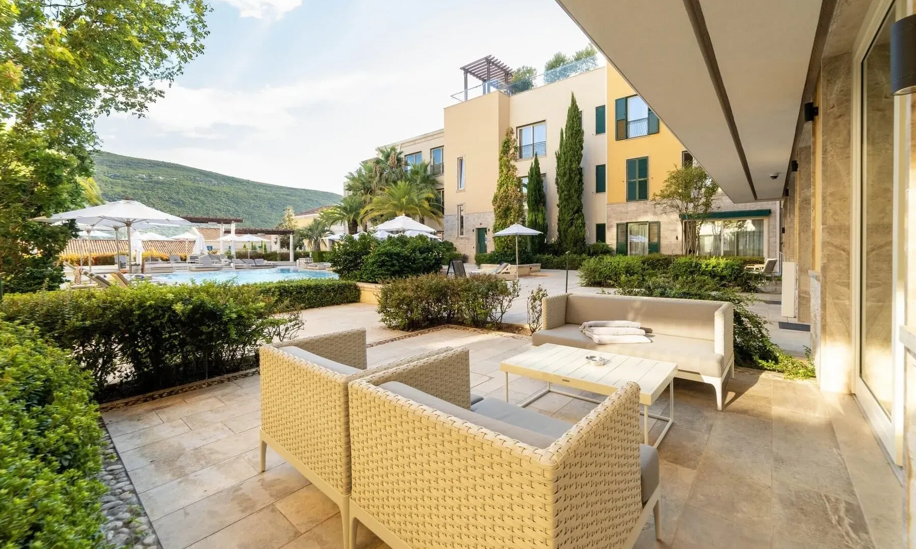 Prodaja, jednosoban stan, 90m², Portonovi, Herceg Novi