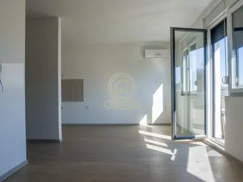Prodaja, četvorosoban stan, 78m², Sremska Kamenica, Petrovaradin - image 15