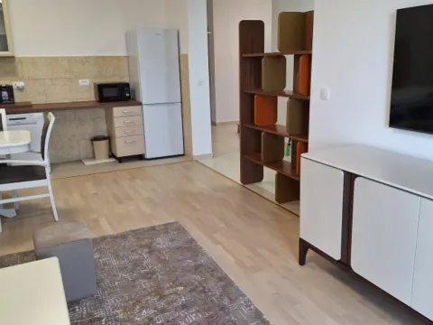 Prodaja, trosoban stan, 107m², Tivat, Crna Gora - image 8