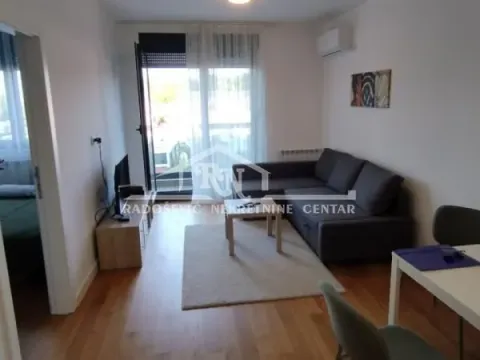 Stan in Zvezdarska Šuma