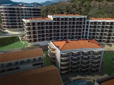 Sale, one bedroom apartment, 85m², Bečići, Budva - image 4