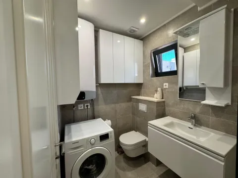 Rent, three bedroom apartment, 78m², Kava, Tivat - image 3