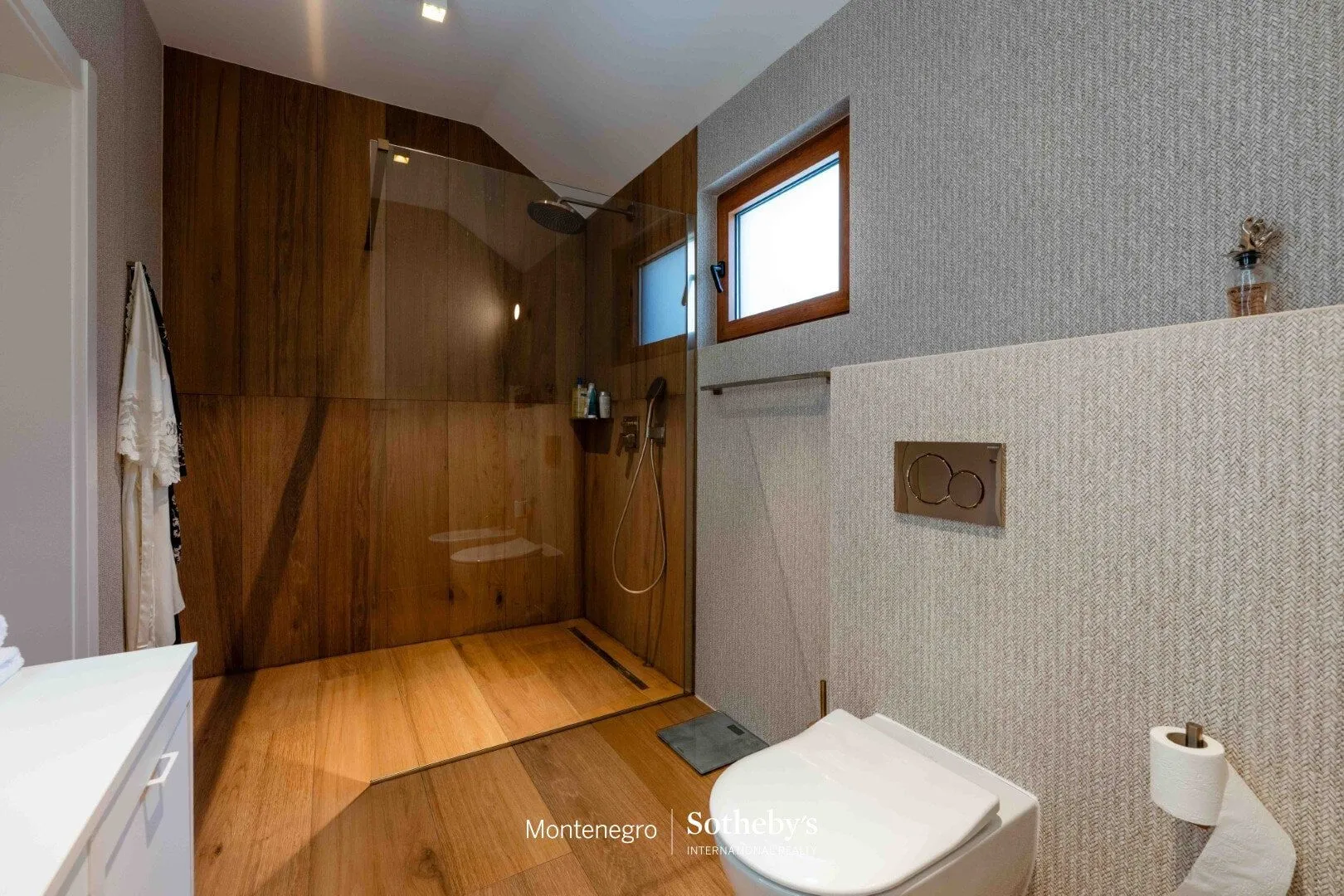 Prodaja, kuća, 261m², Rijeka Reževići, Budva