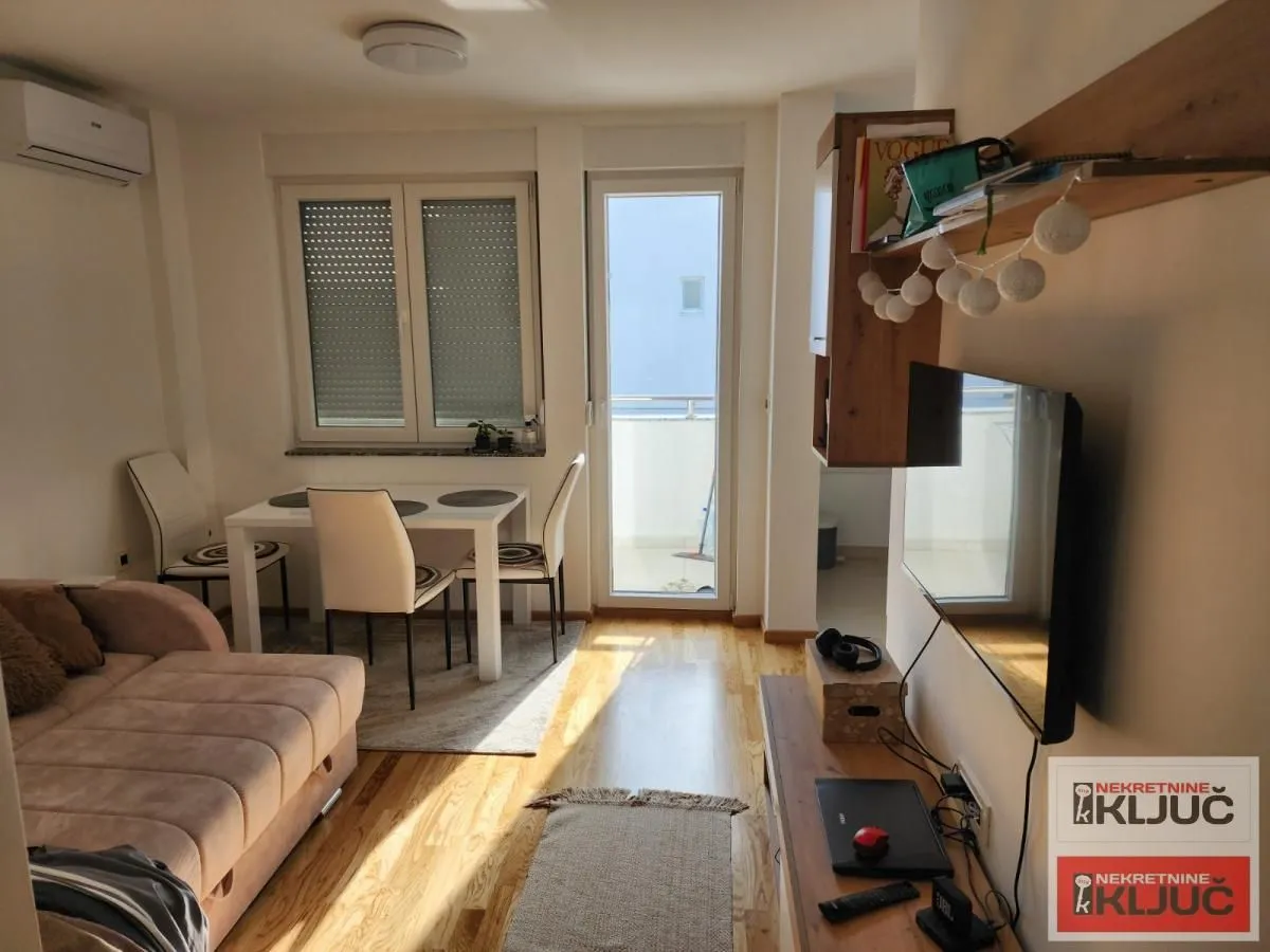 Prodaja, dvosoban stan, 46m², Petrovaradin, Novi Sad