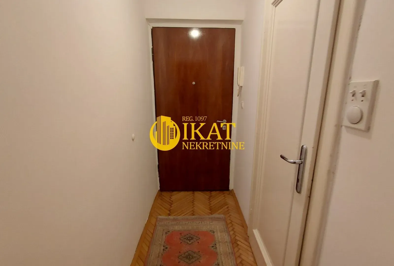 Izdavanje, dvosoban stan, 60m², Stari Grad, Beograd
