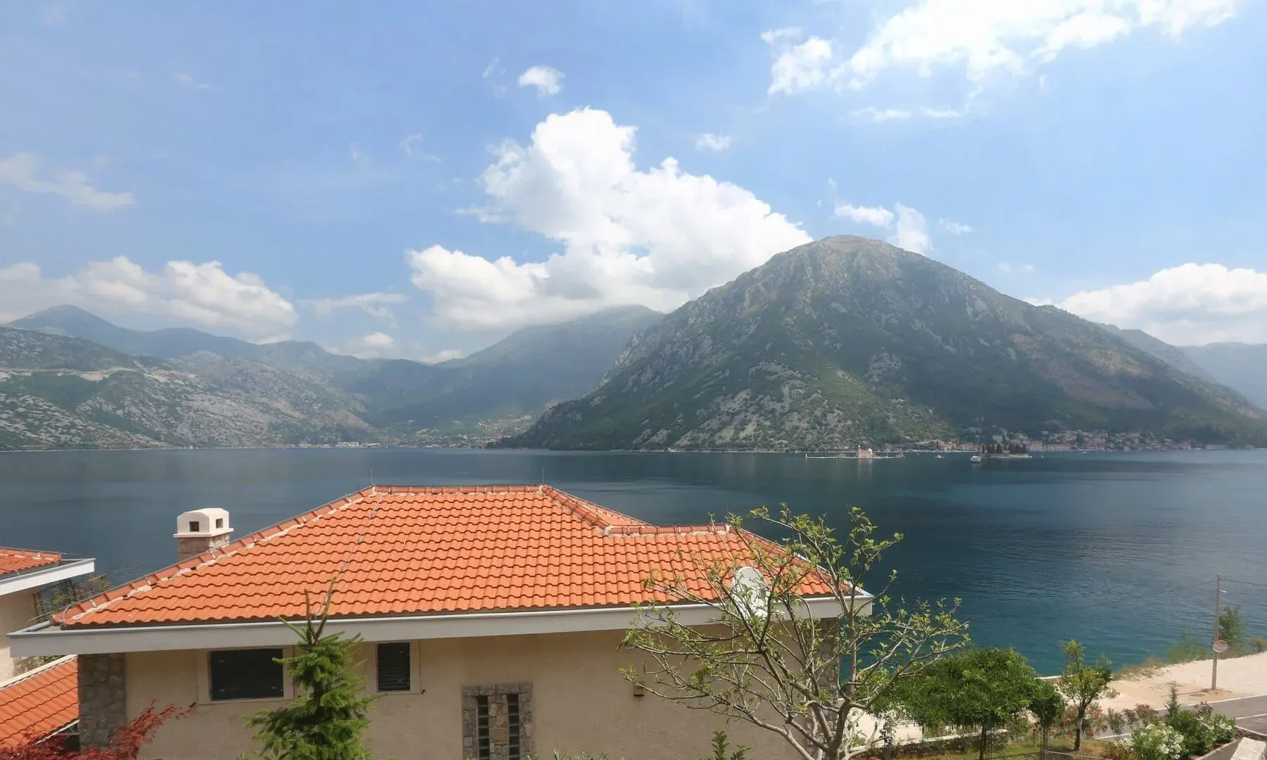 Sale, house, 235m², Kostanjica, Kotor