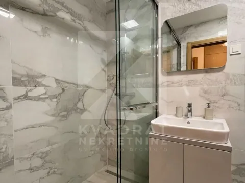 Izdavanje, jednosoban stan, 47m², New City, Podgorica - image 10