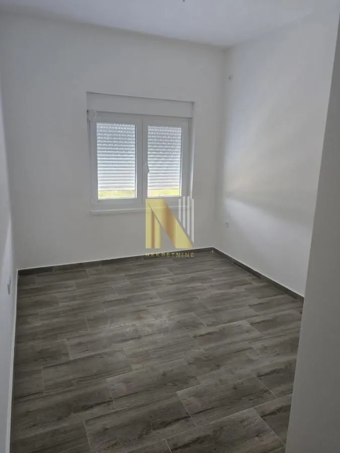 Prodaja, trosoban stan, 70m², Vidovdansko naselje, Novi Sad Sve Podlokacije