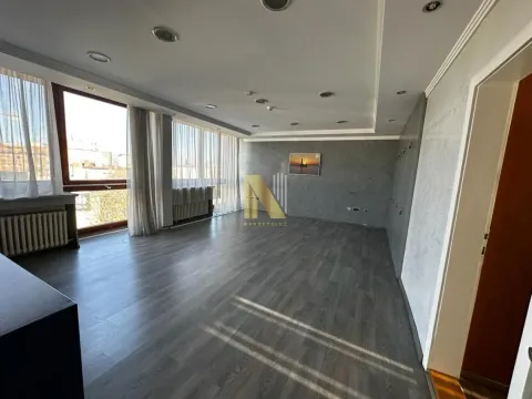 Izdavanje, poslovni prostor, 679m², Centar, Novi Sad - image 4