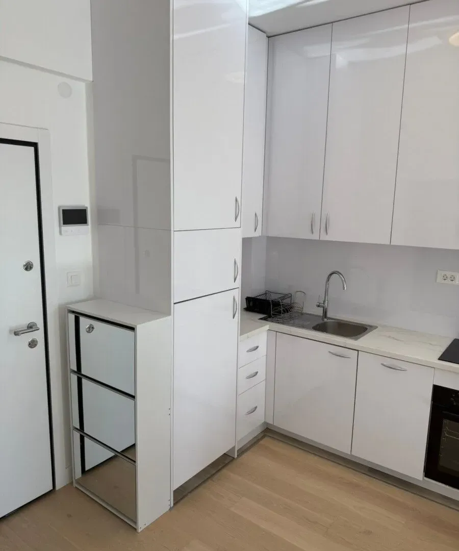 Rent, one bedroom apartment, 40m², Bečići, Budva