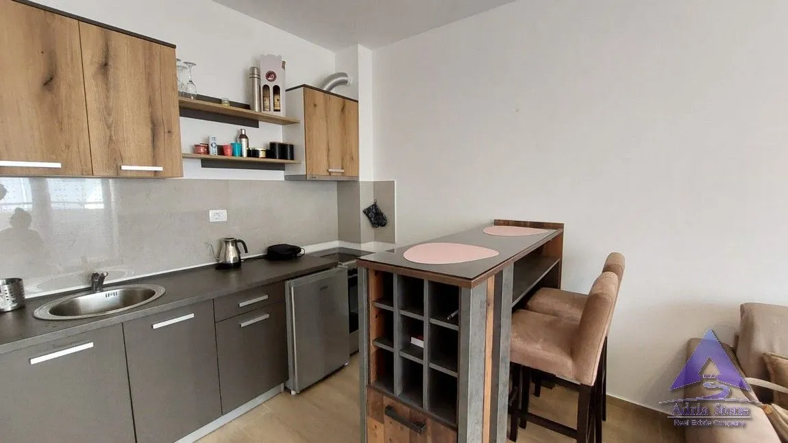 Rent, one bedroom apartment, 35m², Velji Vinogradi, Budva