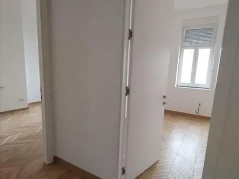 Sale, four bedroom apartment, 115m², Stari Grad, Beograd - image 8