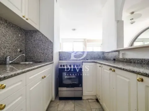 Prodaja, trosoban stan, 80m², Denkova Basta, Zvezdara Sve Podlokacije - image 8