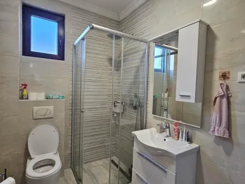 Sale, two bedroom apartment, 57m², Budva, Crna Gora - image 8