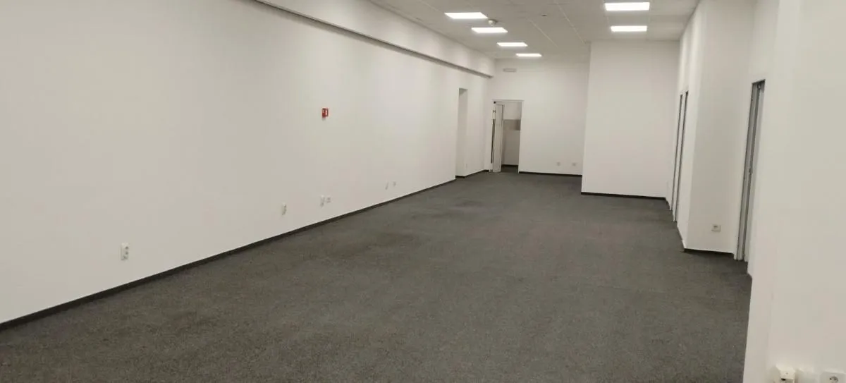Rent, office space, 320m², Novi Beograd Blok 65, Novi Beograd Sve Podlokacije