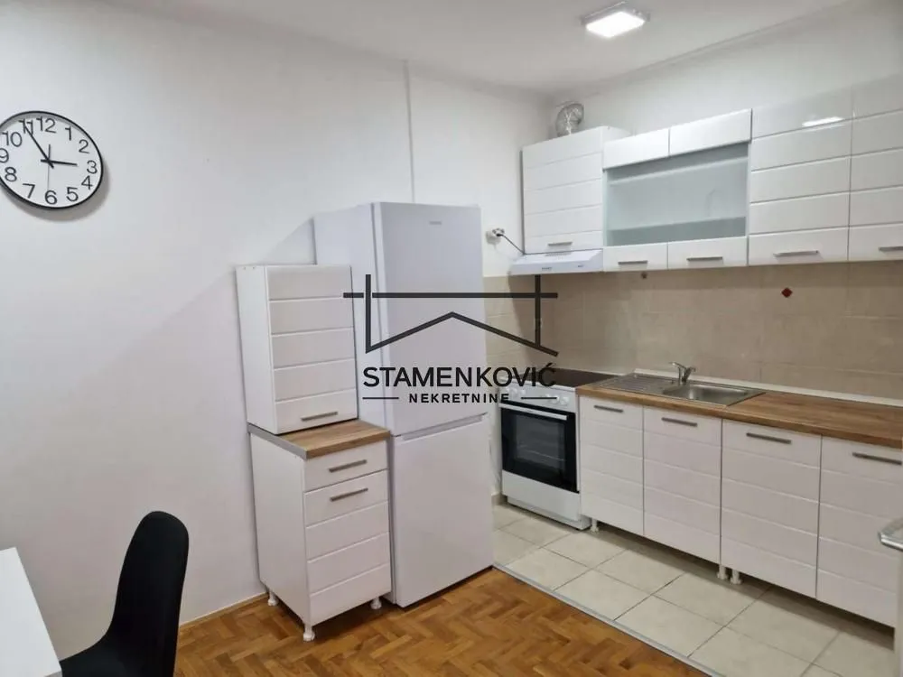 Prodaja, jednosoban stan, 42m², Socijalno, Novi Sad Sve Podlokacije