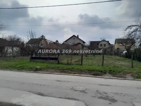 Zemljište in Veternik