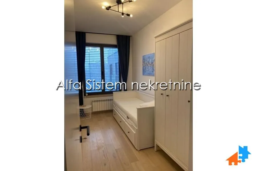 Rent, three bedroom apartment, 70m², Stari Grad, Beograd