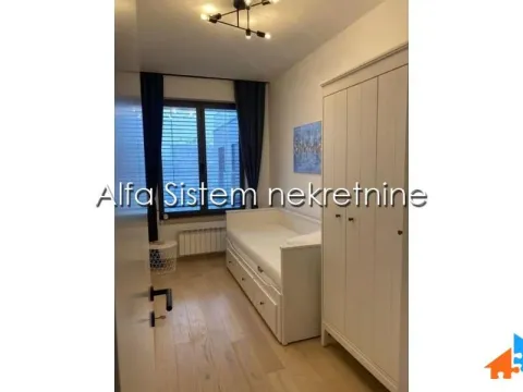 Rent, three bedroom apartment, 70m², Stari Grad, Beograd - image 13